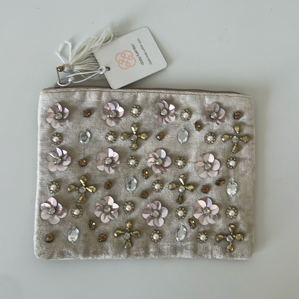 NWT Daisy Fuentes beaded makeup pouch